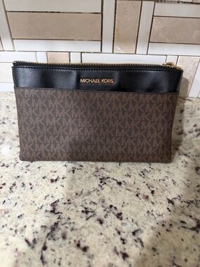 MICHAEL KORS Brown and Black Logo Toiletry Pouch